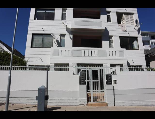 2 BEDROOM APARTMENT FOR SALE IN SEA POINT